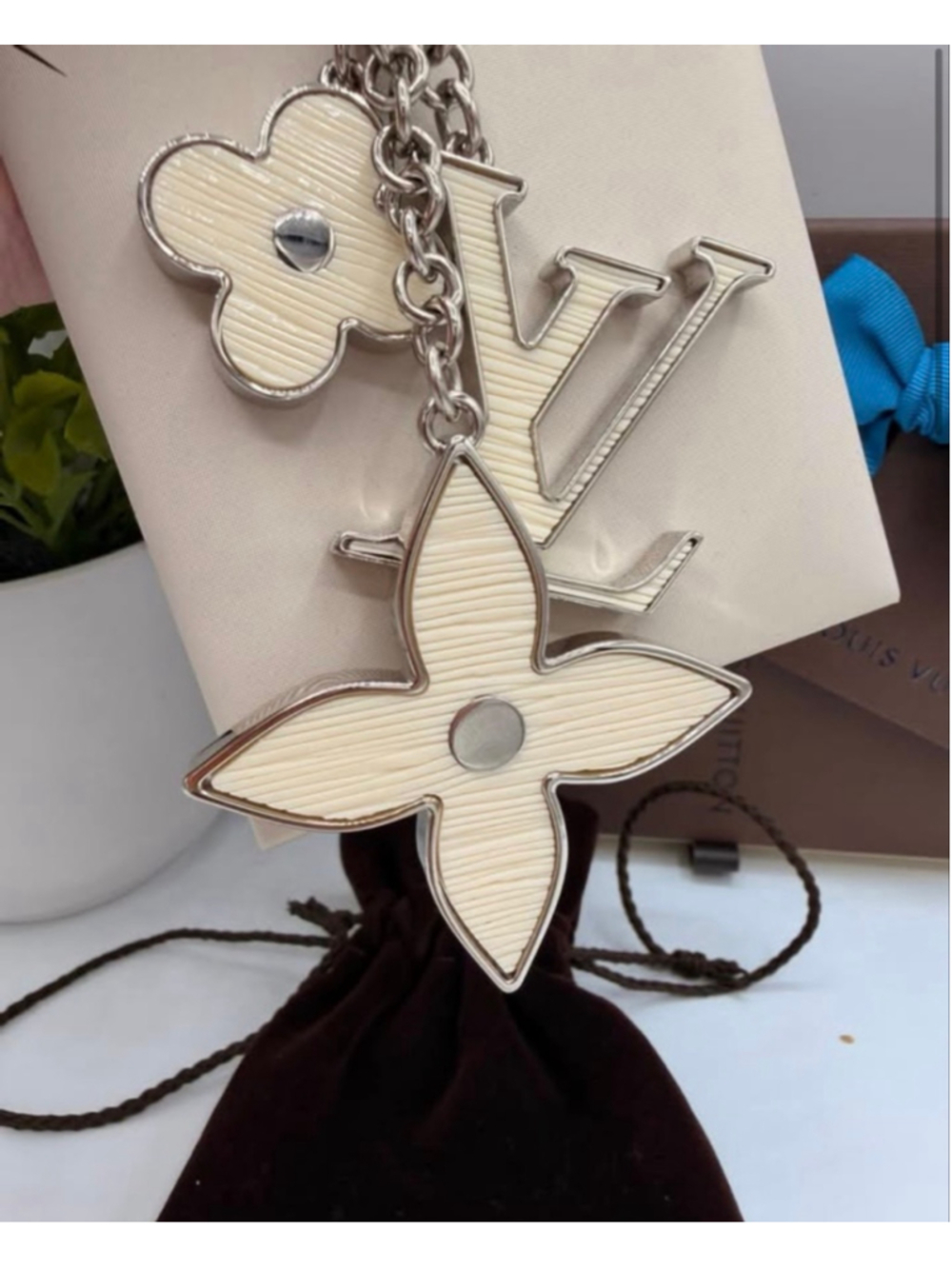 Louis Vuitton Bagcharm - Picture 2 of 5
